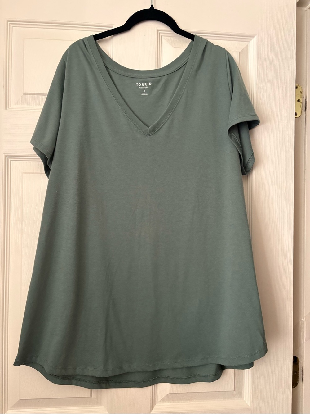 Torrid GIRLFRIEND TEE - “dark forest” green SIZE 3X NWT